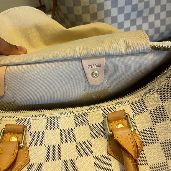 Bag - Picture 7 of 7